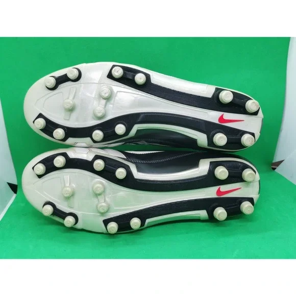 Nike Total 90 Air Zoom III Cleats Silver Black Size 10.5 Boots Soccer 308231-103